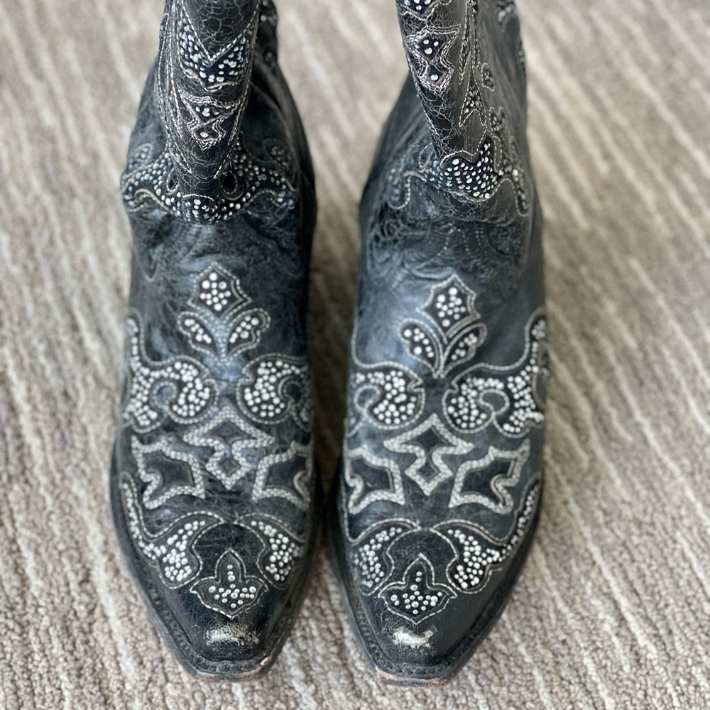 Women’s Rhinestone Black CORRAL Cowboy Boots